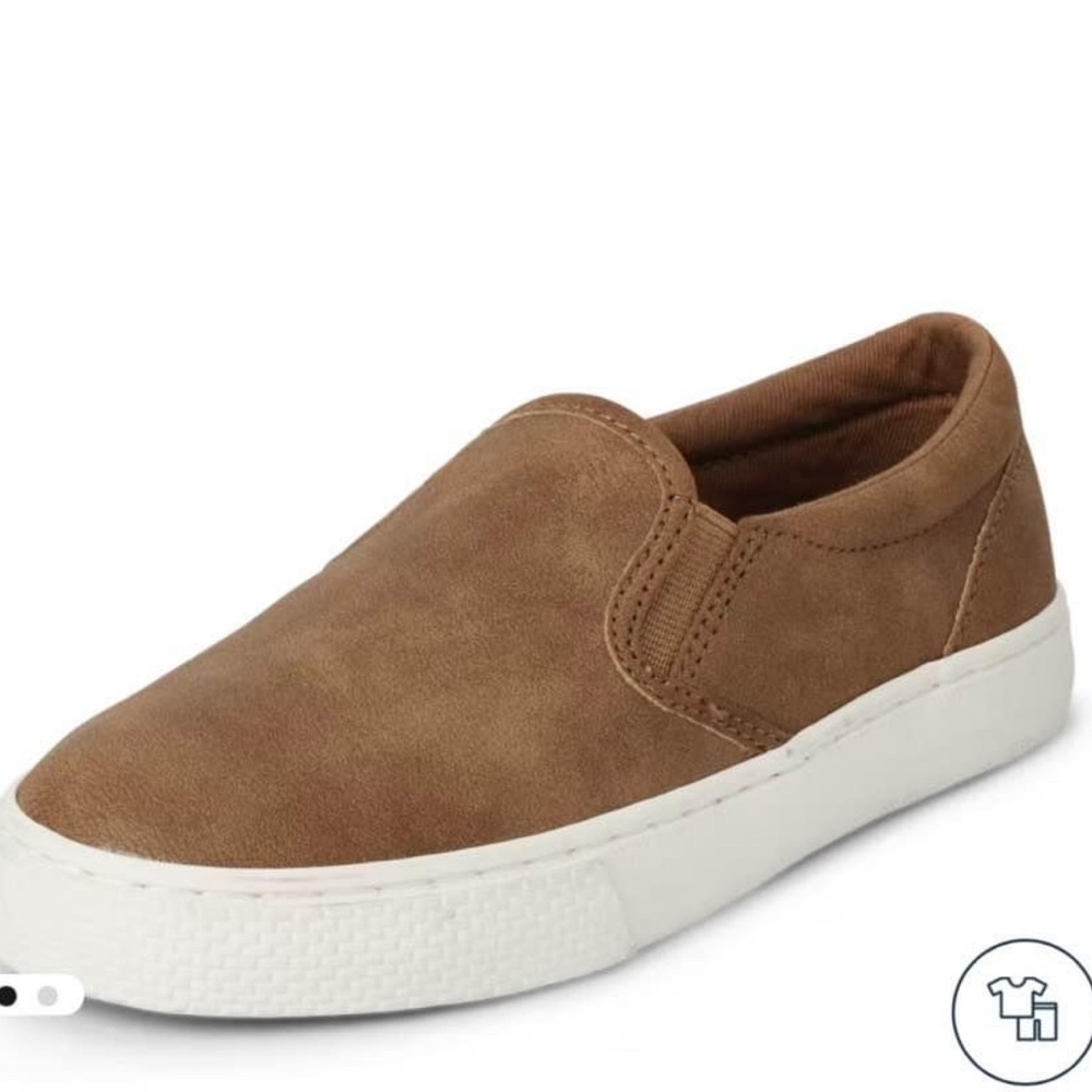 boys slip on sneakers size 4
